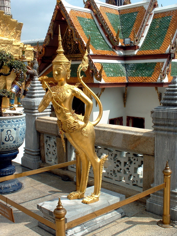 Statue