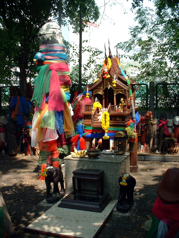 Nai Lert Shrine